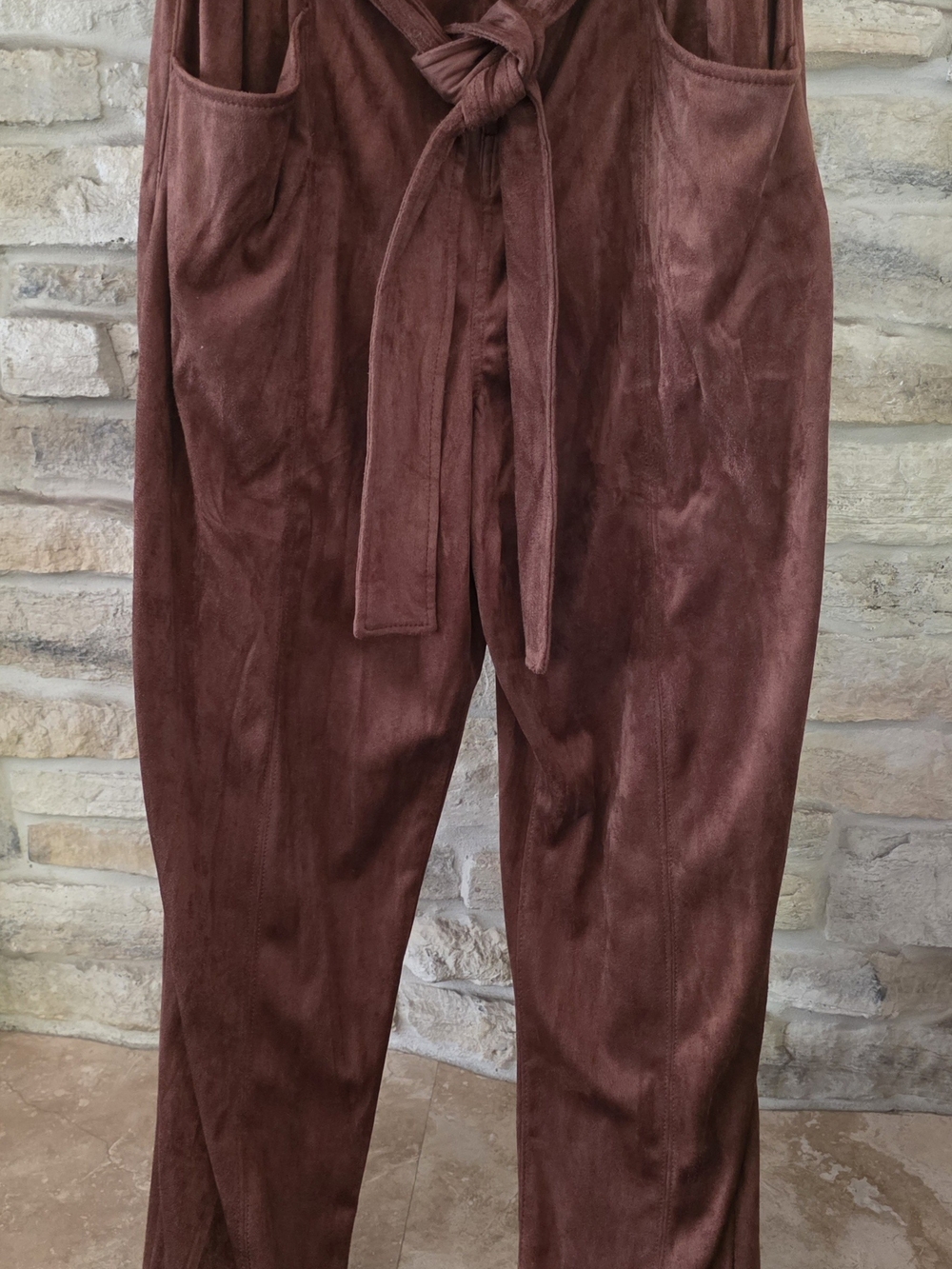 BlankNYC Womens Faux Suede Belted Waist Pants in Brown